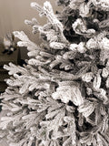 Brad artificial Christmas Deluxe by Sersimo, Viena nins, 3D, 210cm