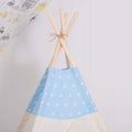 Cort copii Sersimo stil indian Teepee Tent cu fereastra, covoras gros si 2 perne, alb albastru