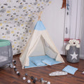 Cort copii Sersimo stil indian Teepee Tent cu fereastra, covoras gros si 2 perne, alb albastru