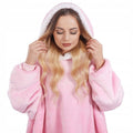 Patura tip hanorac, cu maneci, gluga si buzunare, material plus, marime universala, roz