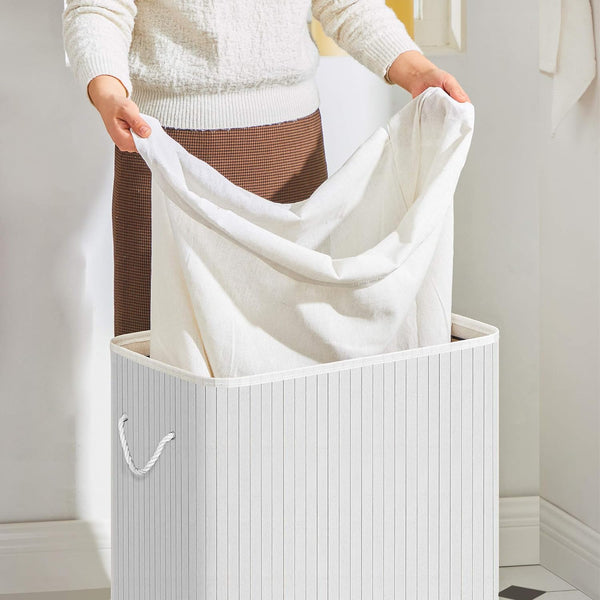 SONGMICS Cos de rufe din bambus cu capac, 2 compartimente, sac detasabil, volum 100L, 52x32x62cm, alb