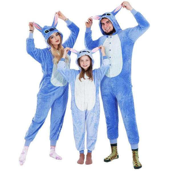Pijama tip salopeta pentru adulti, model Stitch, marime S