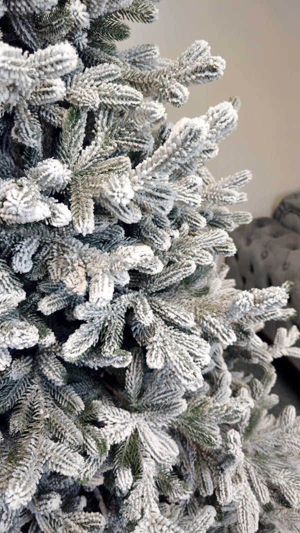 Brad artificial Christmas Deluxe by Sersimo, Viena Select nins, integral 3D, 210cm