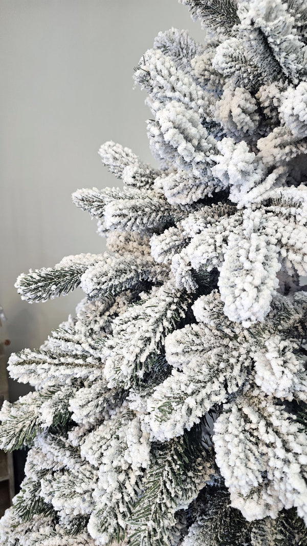 Brad artificial Christmas Deluxe by Sersimo, Kovalivska nins, 3D, 180cm